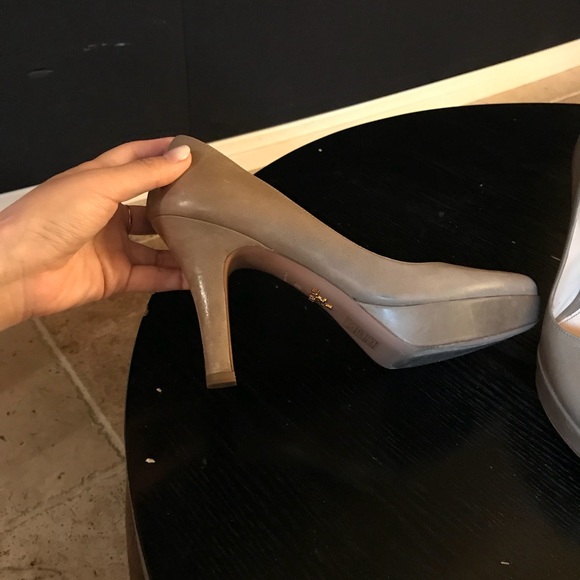 Prada shoes. Very good condition! - Picture 3 of 8